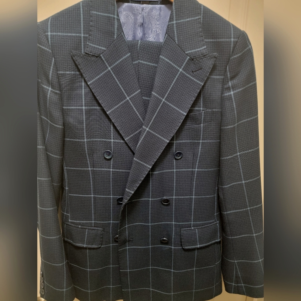 Gianni Feraud Suit